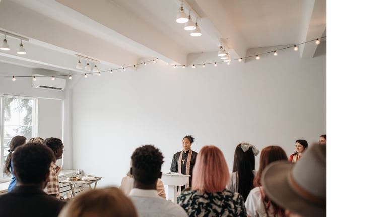 Factors That Affect How Long a Sermon Should Be