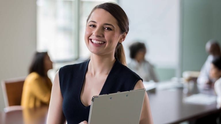 How to Craft a Church Administrative Assistant Job Description