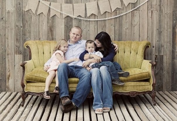A photo booth is a fun way to show off a father's love
