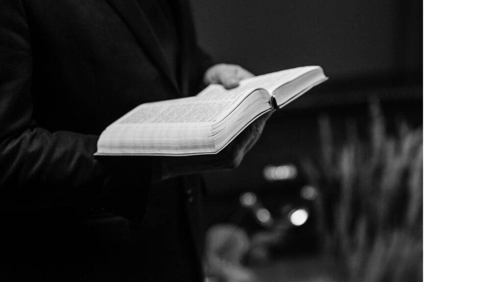 Strategies to Craft a Dynamic Mother's Day Sermon